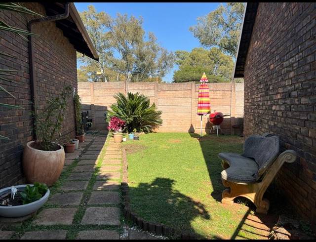 3 BEDROOM PROPERTY TO RENT IN GLEN MARAIS